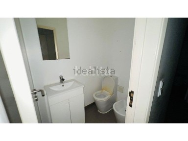 Apartamento T3 à venda na Rua Professor Doutor Virgílio Machado, 17 a