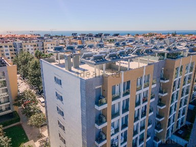 Apartamento T3 à venda na Praceta José Figueiredo Fonseca