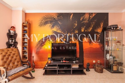 Apartamento T2 à venda na Avenida do Parque