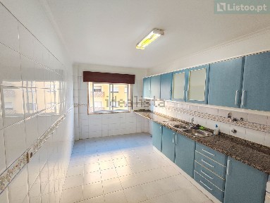 Apartamento T2 à venda na Rua Vieira da Silva