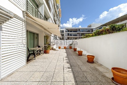 Apartamento T3 à venda na Rua Custódio Vieira