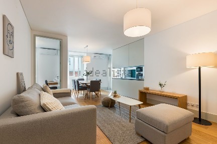Apartamento T3 à venda na Rua dos Anjos, 74