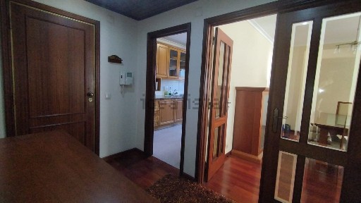 Arrendamento de apartamento T2 na Rua Macau, 36