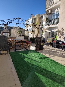 Apartamento T3 à venda na Rua Rafael Bordalo Pinheiro