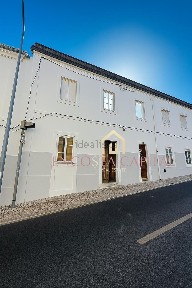 Apartamento T0 à venda na Parede