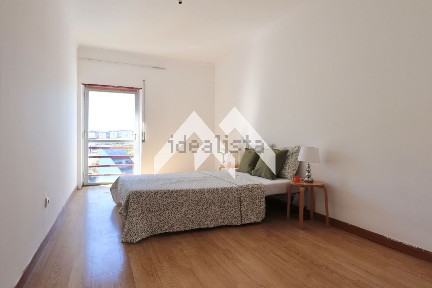 Apartamento T4 à venda na Travessa do Outeiro, 1