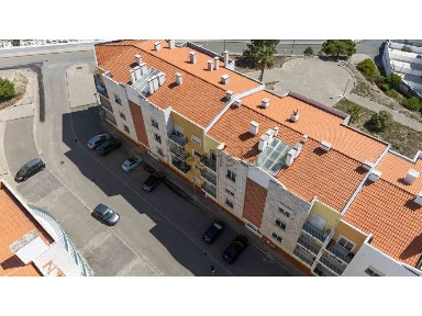Apartamento T3 à venda na Rua Gerardo Pereira Ruiz