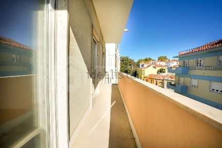 Apartamento T4 à venda no Beato