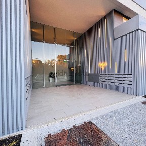 Arrendamento de apartamento T1 na Rua Doutor Albino Aroso, 125