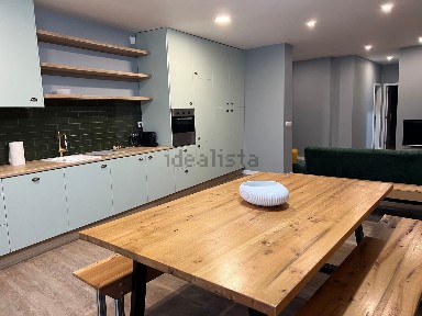 Arrendamento de apartamento T2 na Rua Santa Catarina, 1240