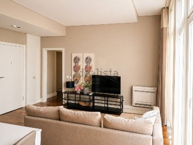 Arrendamento de apartamento T1 em Rua das Flores - Mouzinho