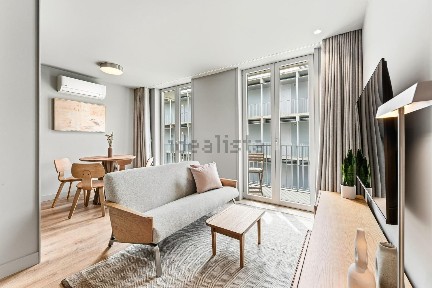 Arrendamento de apartamento T0 na Rua do Bonjardim, 1093