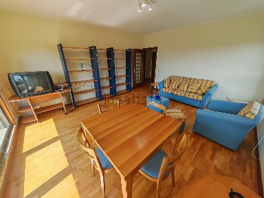 Arrendamento de apartamento T1 na Rua de Júlio Dinis, 242