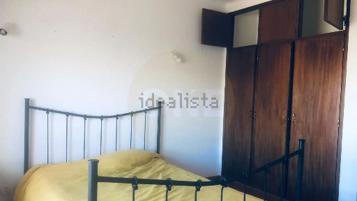 Apartamento T1 à venda na Rua Raúl Brandão