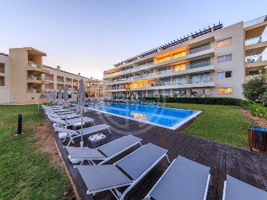 Apartamento T1 à venda na Rua Volta do Laguna