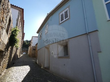Moradia independente à venda em Mondim da Beira