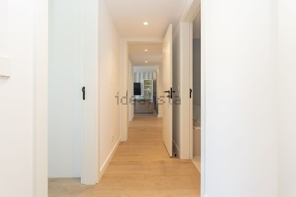 Apartamento T2 à venda na Rua Bombeiros Voluntários do Barreiro, 31