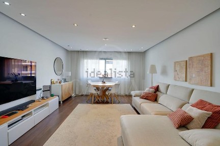 Apartamento T2 à venda na Botequim - Regateira - Palhais