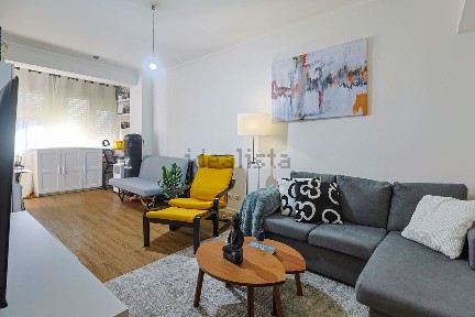 Apartamento T2 à venda na Rua João Martins Bandeira
