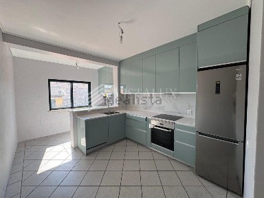 Apartamento T3 à venda na Rua da República