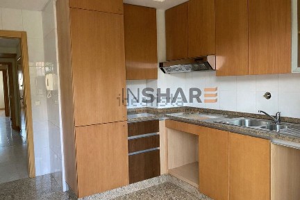 Arrendamento de apartamento T3 em Nogueiró e Tenões