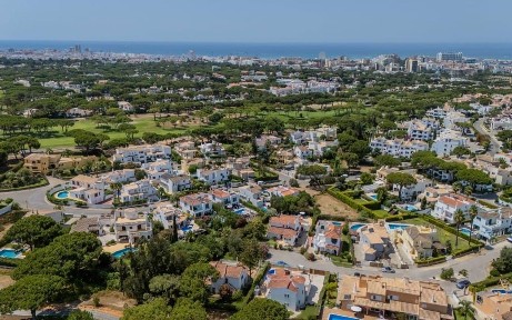 Casa ou moradia à venda na Rua da Suiça