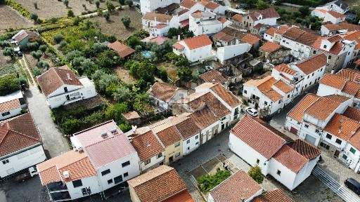 Moradia independente à venda em Boidobra