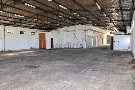 Arrendamento de armazém em Roriz