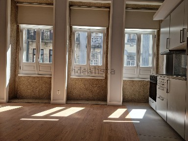 Arrendamento de duplex na Rua da Galeria de Paris