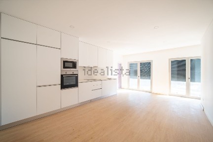 Apartamento T2 à venda na Rua Cidade do Fundão s/n