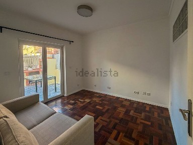 Arrendamento de apartamento T2 na Rua Afonso de Albuquerque, 1