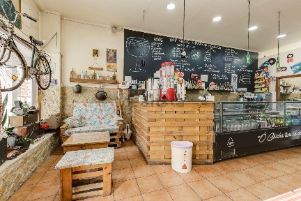 Restaurante, cafetaria para trespasse na Rua dos Bombeiros Voluntários