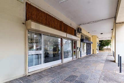 Arrendamento de espaço comercial na Av. Estados Unidos da América