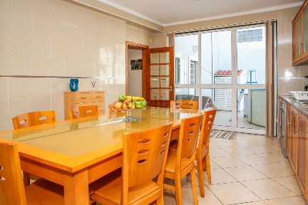 Moradia geminada à venda em Alenquer