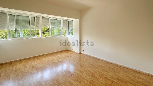 Apartamento T2 à venda na Praça de Bilene
