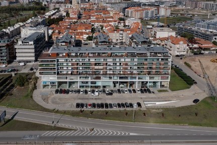 Duplex à venda na Rua Hintze Ribeiro