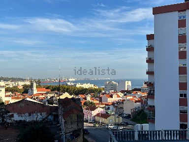 Arrendamento de apartamento T2 na Avenida São Francisco Xavier