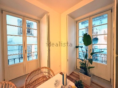Arrendamento de apartamento T2 na Rua da Atalaia