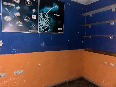 Arrendamento de espaço comercial na Rua Passos Manuel, 3