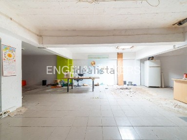 Arrendamento de espaço comercial no Bairro S. Miguel - Entrecampos