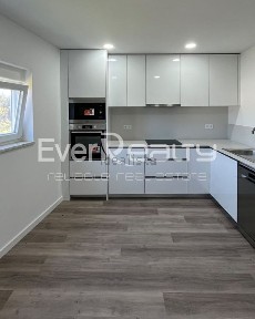 Arrendamento de apartamento T0 na forca