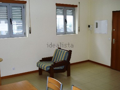 Arrendamento de apartamento T1 na Rua Homem Cristo Filho, 131