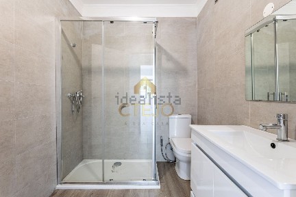 Apartamento T2 à venda em Santa Iria de Azoia - São João da Talha - Bobadela