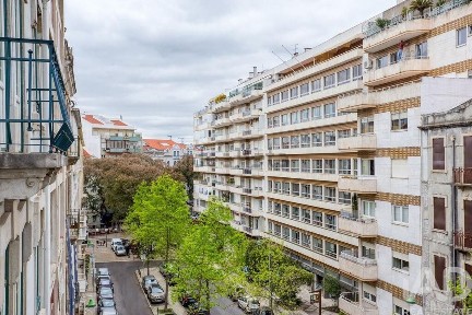 Apartamento T3 à venda na Gulbenkian - Praça Espanha