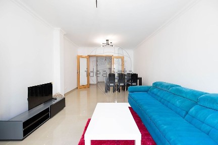 Apartamento T2 à venda na Rua da Mina