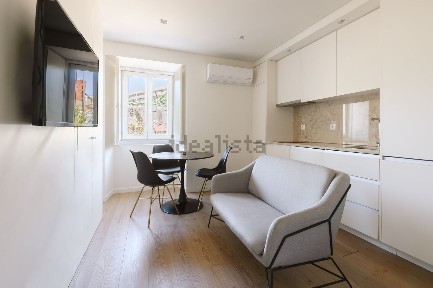 Apartamento T0 à venda na Travessa do Pardal, 13