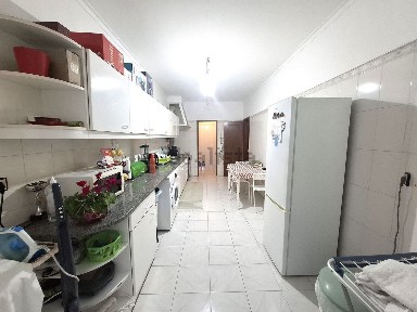 Apartamento T2 à venda em Massamá