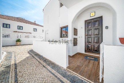 Apartamento T1 à venda no Beco Infante D. Henrique, 106