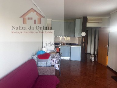 Apartamento T1 à venda na Rua do Município