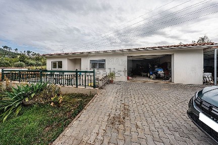 Quinta à venda na Rua Nossa Senhora dos Prazeres